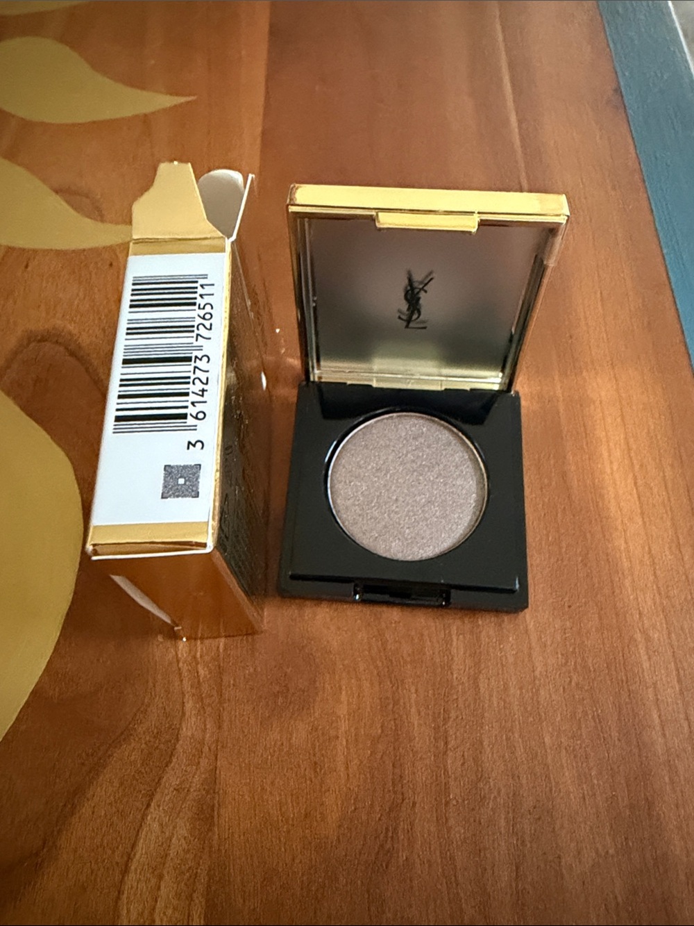 Yves Saint Laurent Shimmery Taupe Single Eye Shadow - Gold & Black Case - Picture 2 of 7